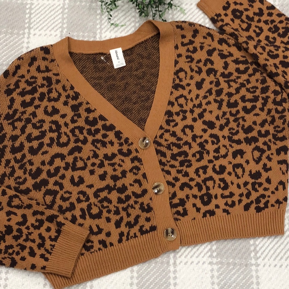 Abound cardigan